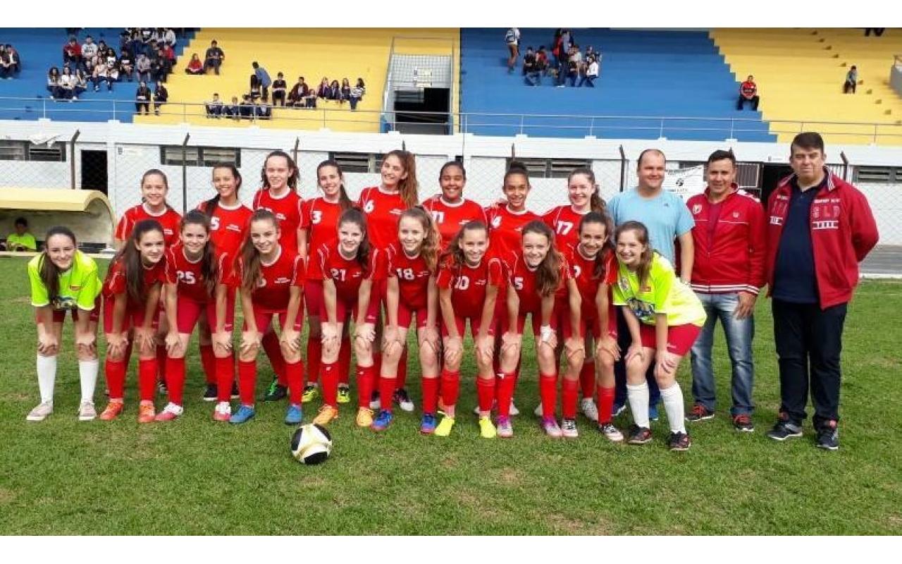 Escolas do Vale do Itajaí disputam finais do Bom de Bola SC, Mon't Alverne representa Ituporanga no feminino 