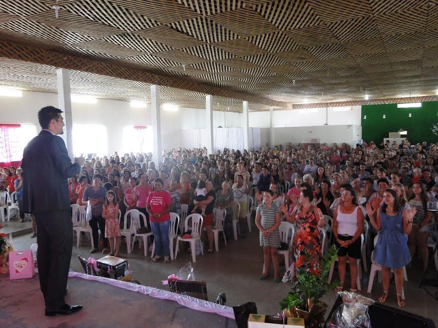 Evento do Dia Internacional da Mulher propôs momentos mágicos em Vidal Ramos 