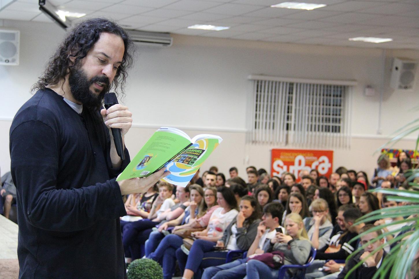 Feira do Livro soma 18 mil visitantes, em Rio do Sul 