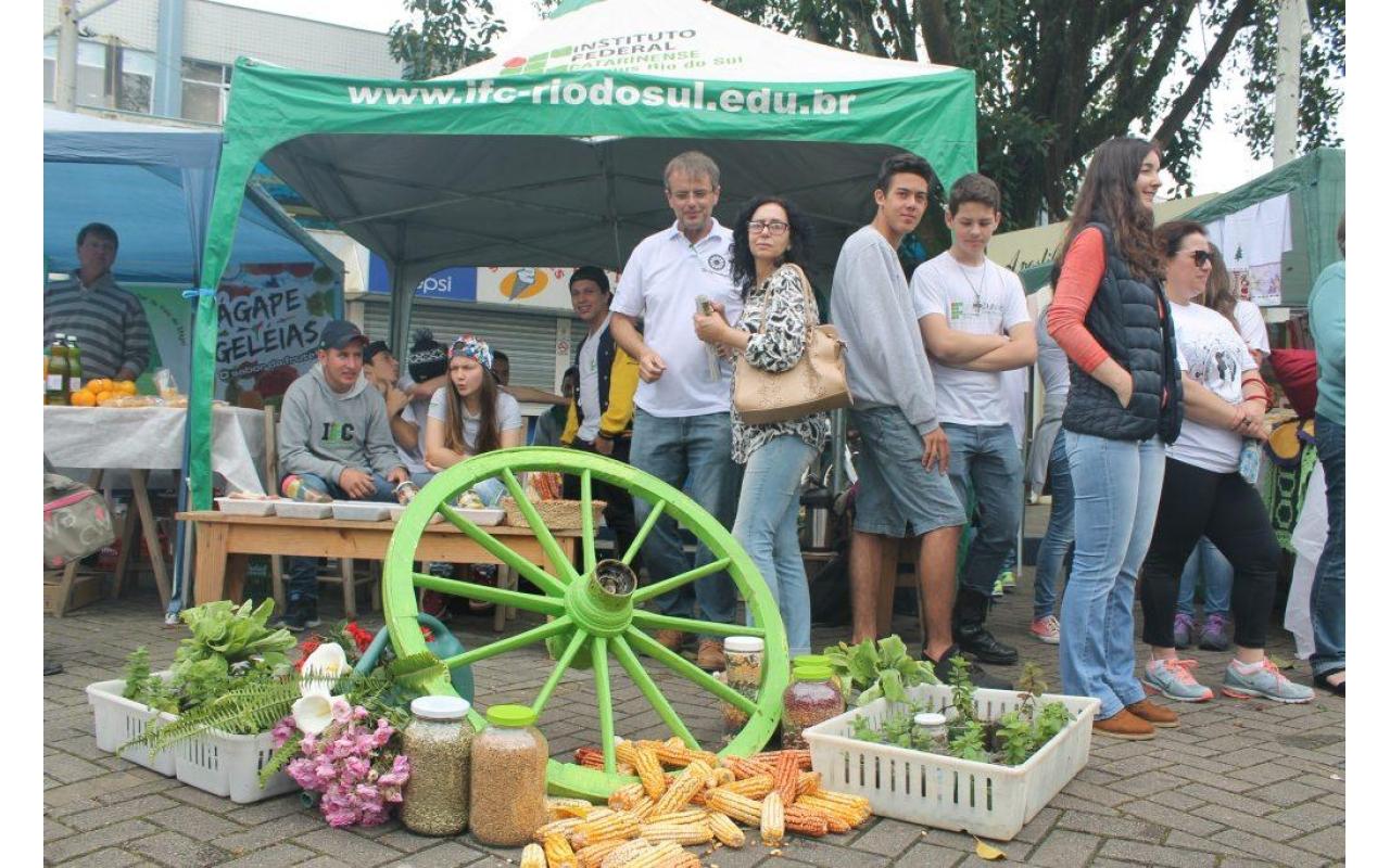 Feira Mostra Territorial de Agroecologia e Economia Solidária (ECOSOL)  é realizada em Rio do Sul