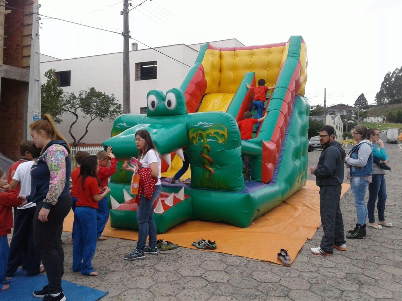 Feira Municipal da Criança Saudável envolve cerca de 500 estudantes, em Petrolândia