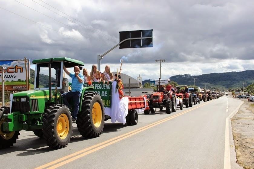 Festa da Cebola: 6º Desfile de Maquinas Agrícolas será na abertura da festa