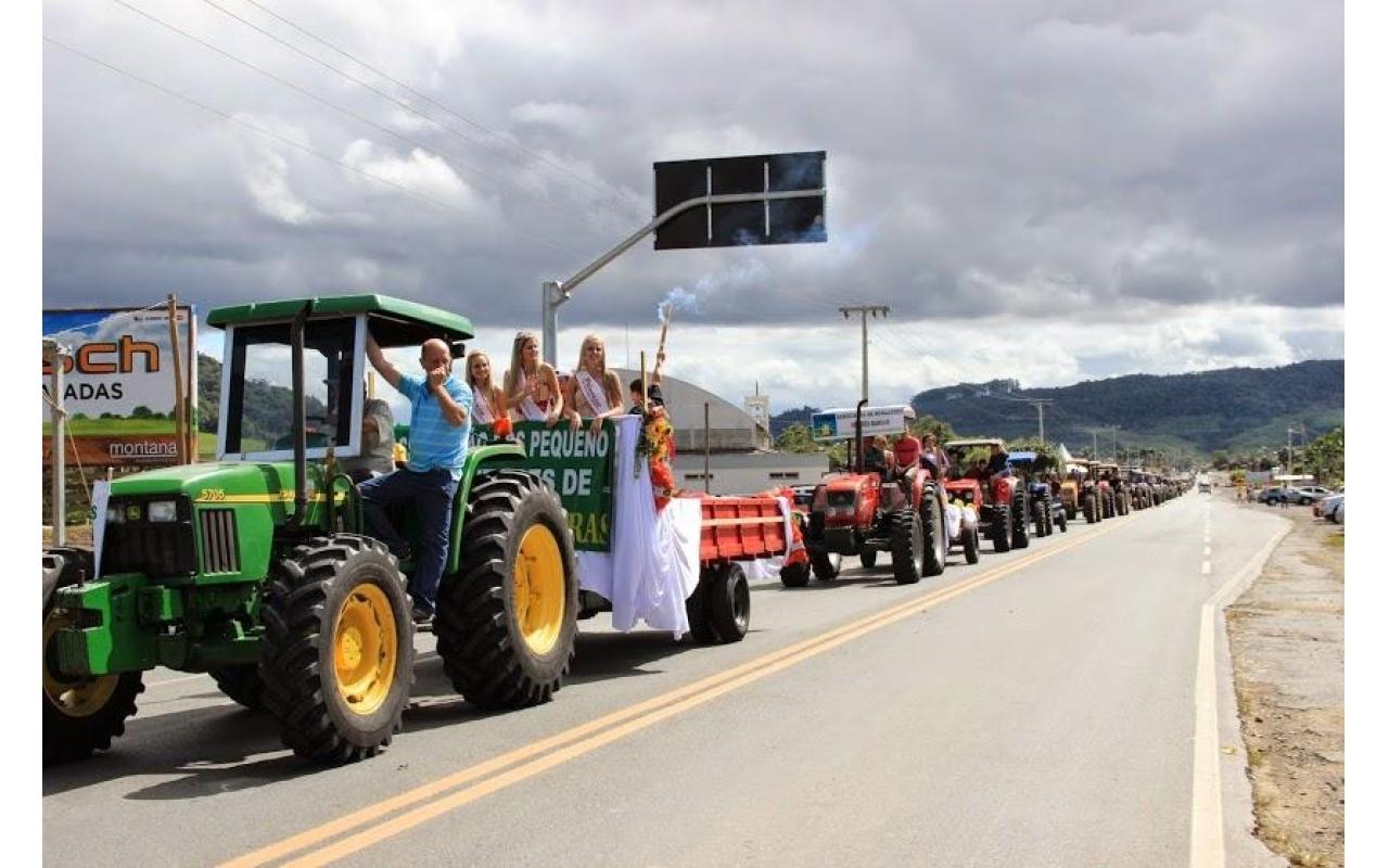 Festa da Cebola: Organização confirma mais uma edição do Desfile de Máquinas Agrícolas 