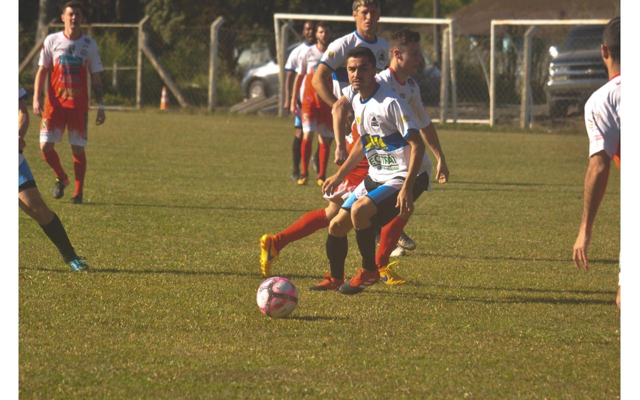 Futebol: Rodada da Liga Riosulense tem domínio dos visitantes 