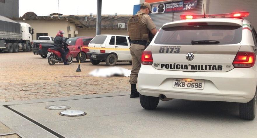 Homem morre após ser atropelado em Rio do Sul; veículo fugiu 