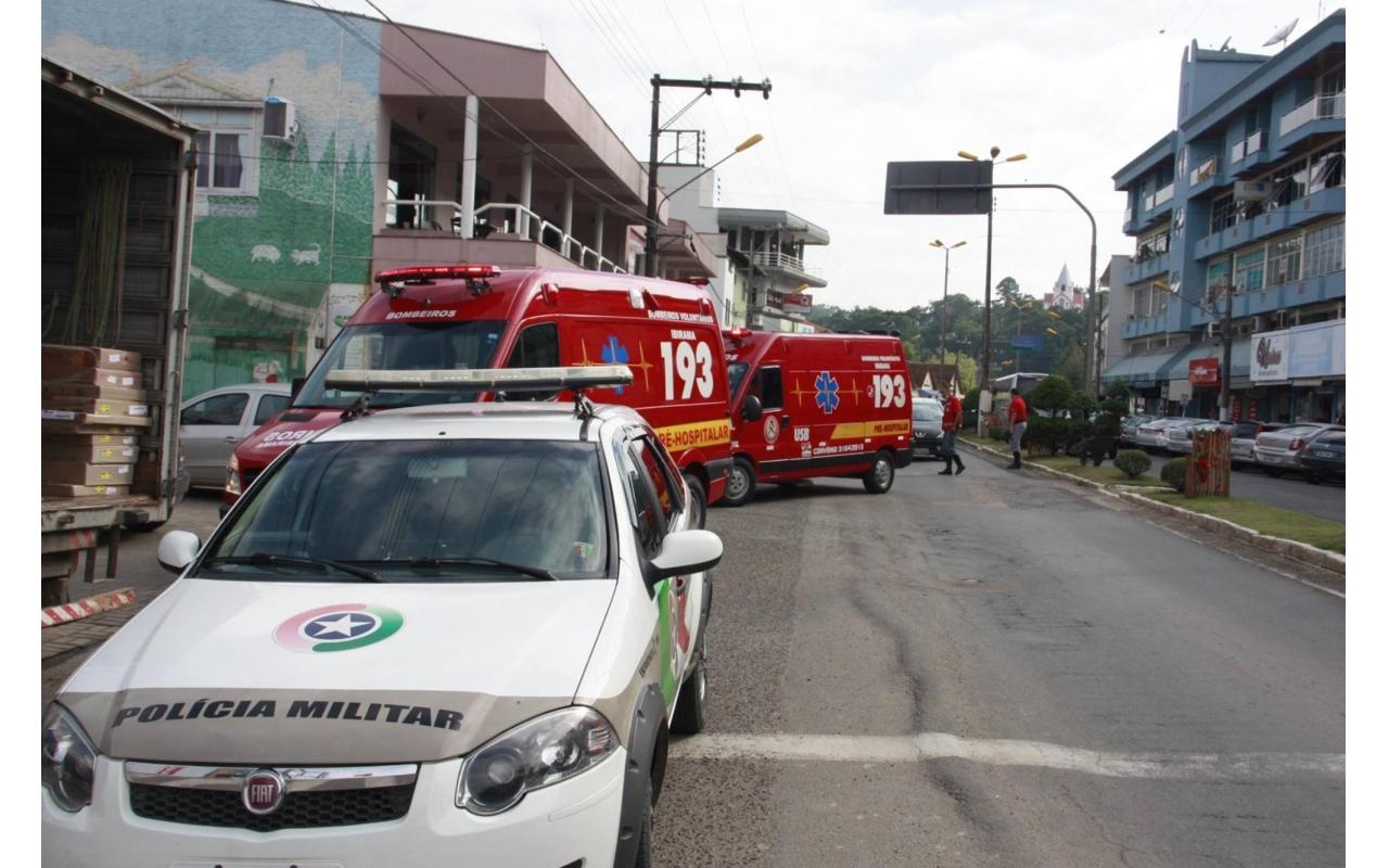 Homens armados assaltam joalheria no Centro de Ibirama 