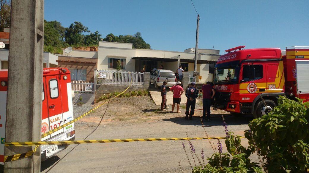 Incêndio deixa residência parcialmente destruída em Ituporanga  