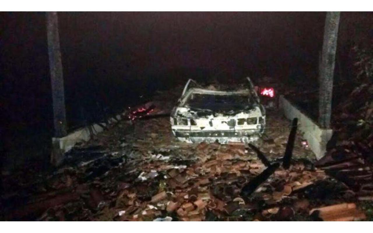 Incêndio destrói rancho e veículo em Presidente Getúlio