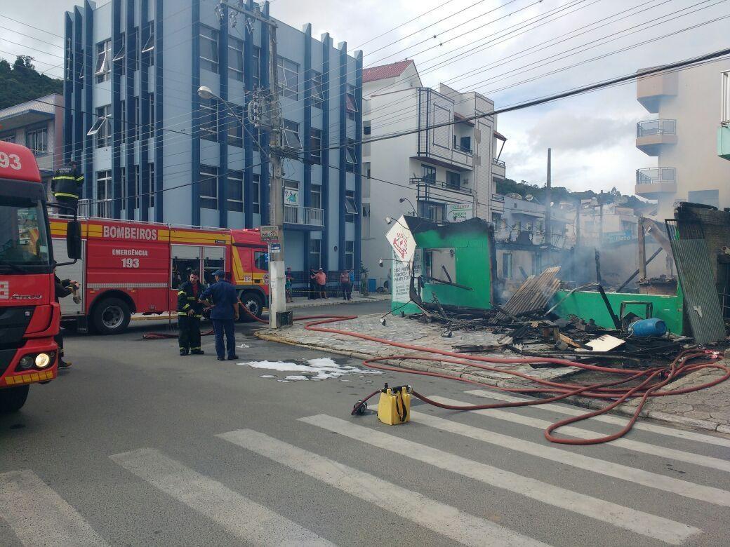 Incêndio destrói restaurante em Alfredo Wagner