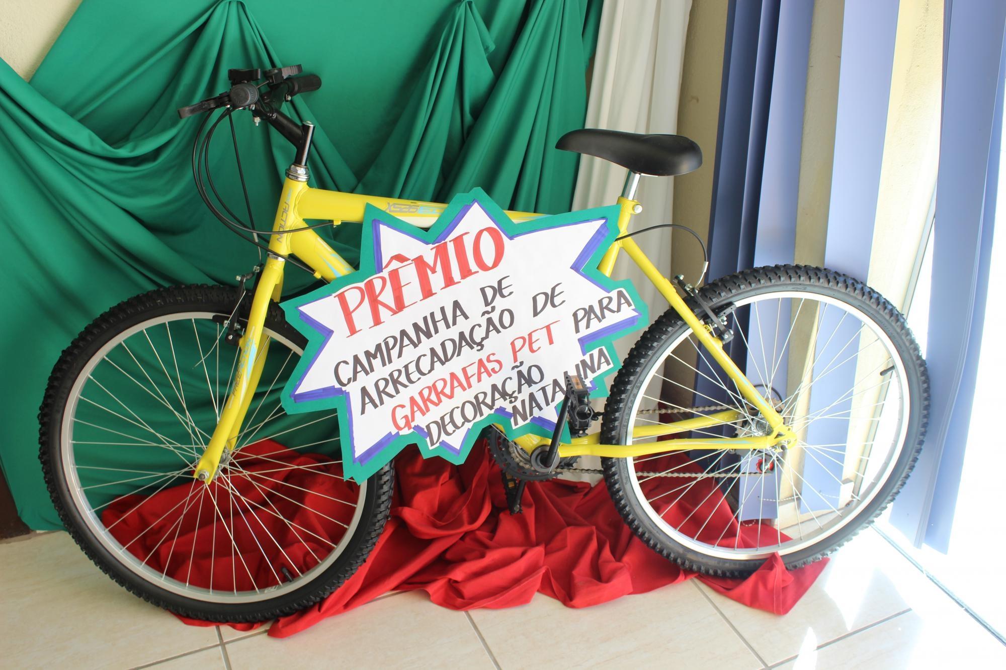 Inicia campanha de doação de garrafas pet para decoração de Natal, em Petrolândia 