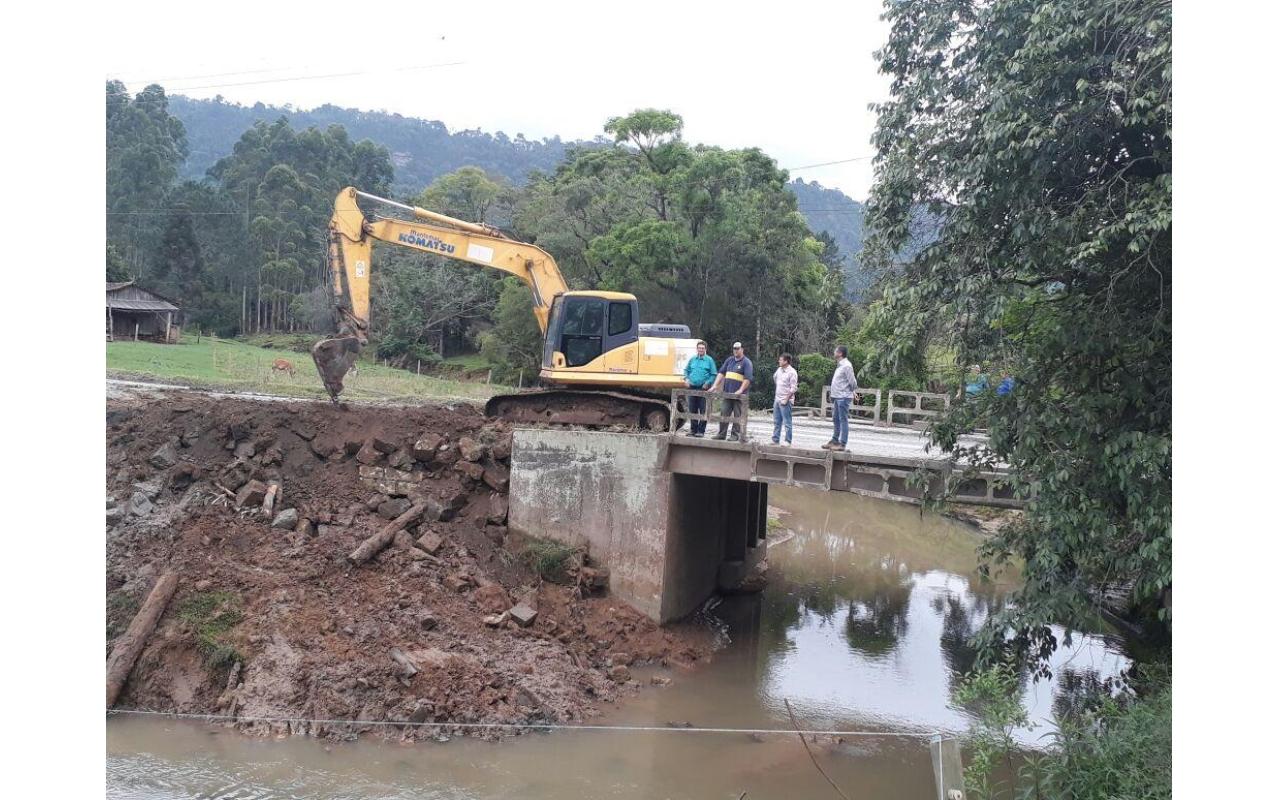 Ituporanga recebe recursos para recuperação de trechos danificados com chuvas de junho