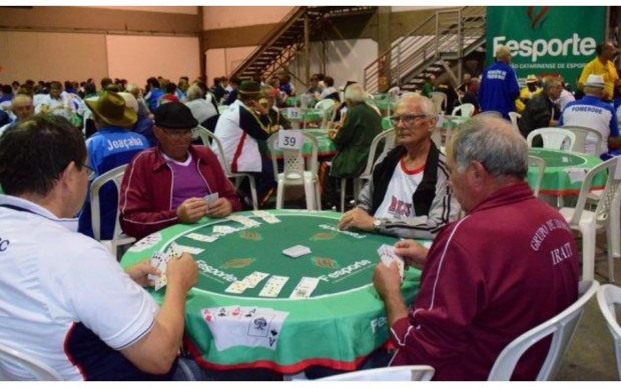 Jogos da Terceira Idade reúnem 2 mil atletas em Rio do Sul