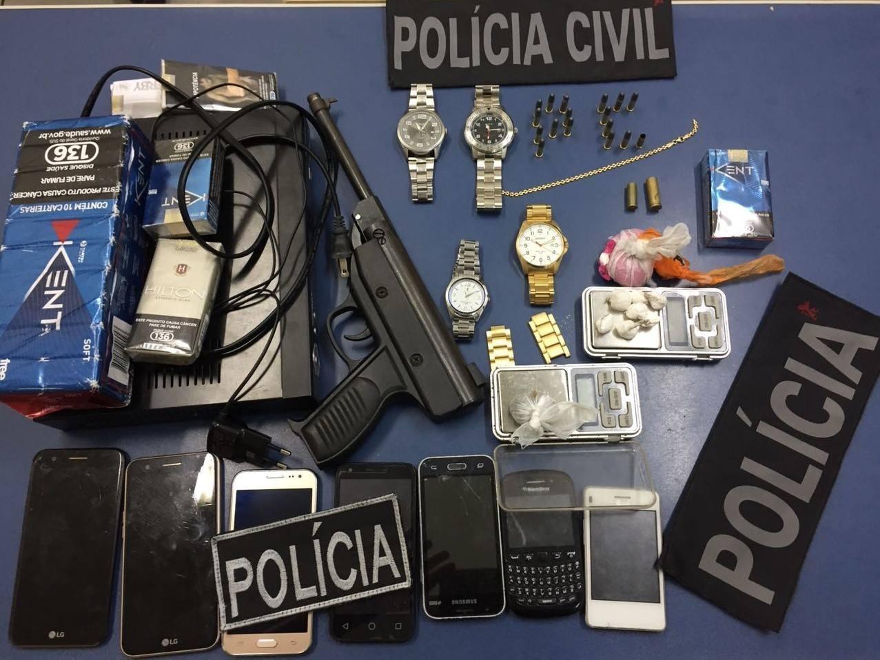 Jovem é preso com produtos que podem ter sido furtados no comércio em Ituporanga