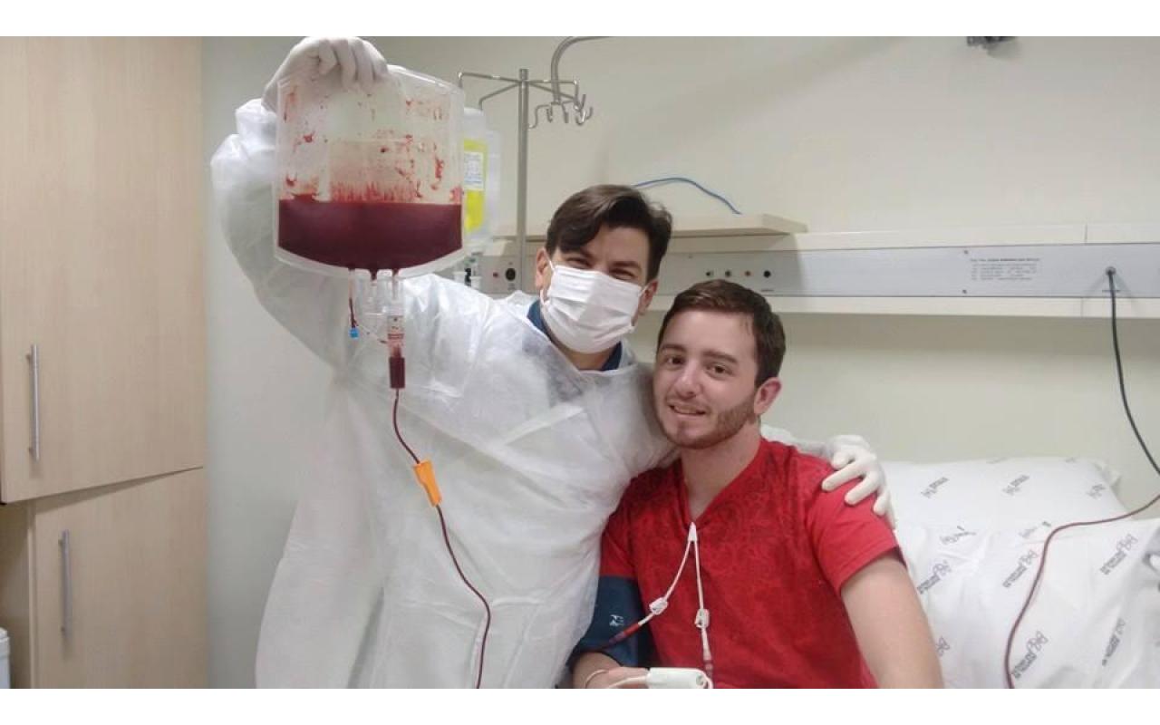 Jovem natural da Região da Cebola recebe transplante de Medula Óssea