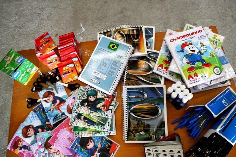 Kits com material escolar serão distribuídos para alunos da Rede Pública Estadual de Ensino