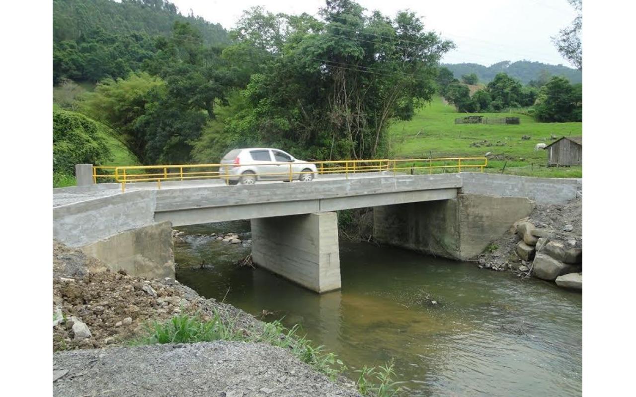 Liberado tráfego na ponte do Molungú em Vidal Ramos 