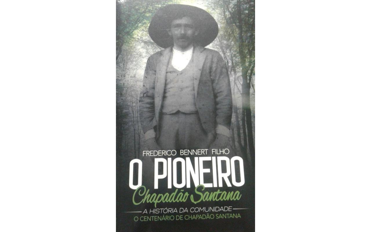 Livro conta a história da comunidade de Chapadão Santana em Ituporanga