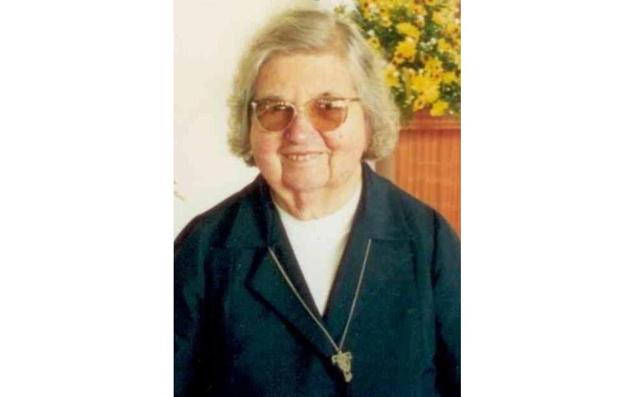 Luto no HBJ: Morre aos 99 anos Irmã Aparecida Philippi