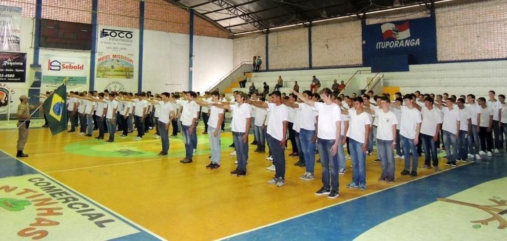 Mais da metade dos jovens que completam 18 anos em 2017 ainda não fizeram o alistamento militar em Ituporanga