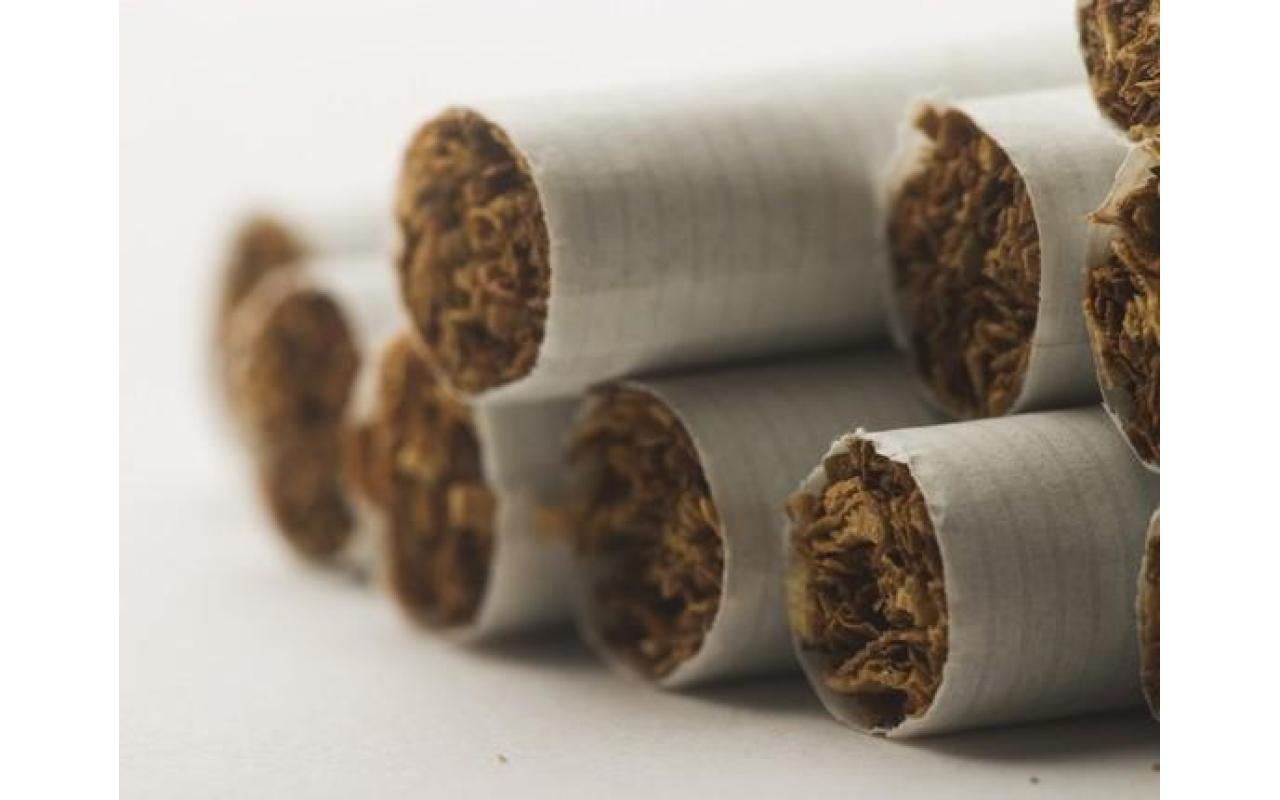 Mais de 45% do cigarro consumido no Brasil é contrabandeado