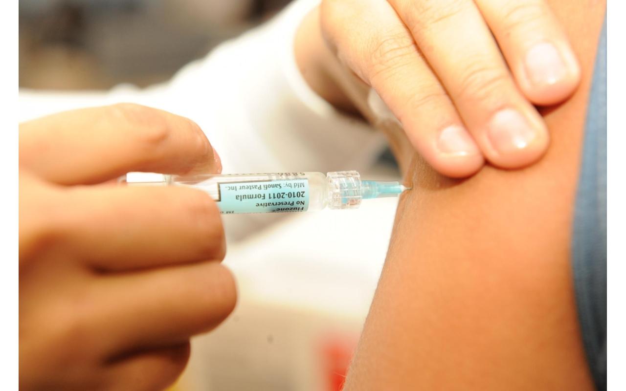 Mais de 500 pessoas do grupo prioritário já receberam a vacina da gripe em Imbuia