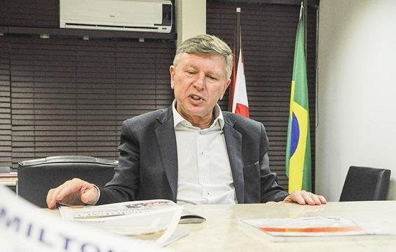 Milton Hobus é investigado por improbidade administrativa
