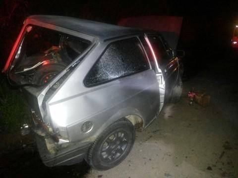 Motorista colide em carro parado na BR-470, em Pouso Redondo