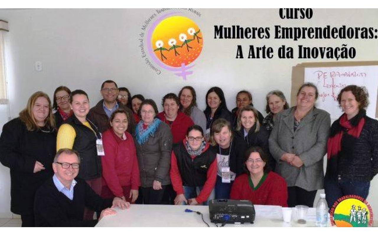 Mulheres da Região da Cebola participam de curso de empreendedorismo