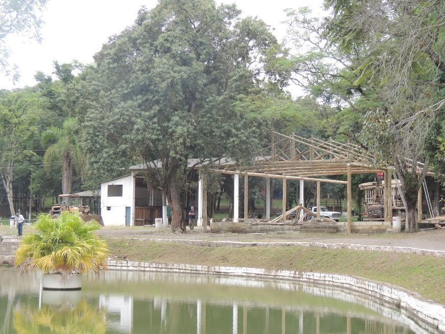 Parque de Exposições recebe melhorias para a Festa da Cebola 