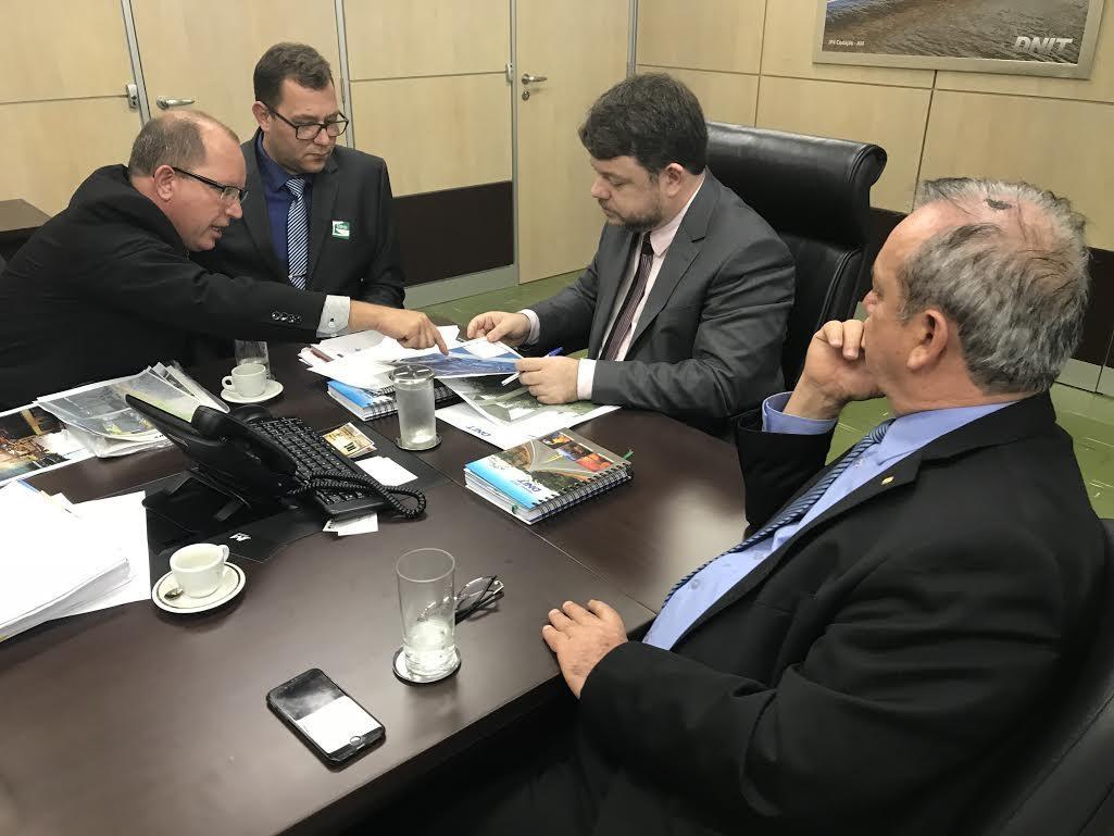 Peninha articula cessão de terreno do DNIT para Bombeiros de Rio do Sul