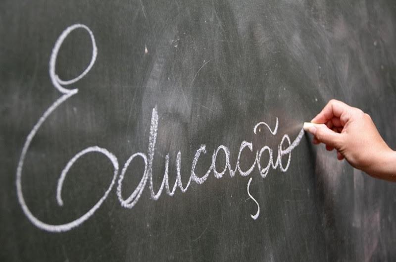 Petrolândia realiza Processo Seletivo para professor 