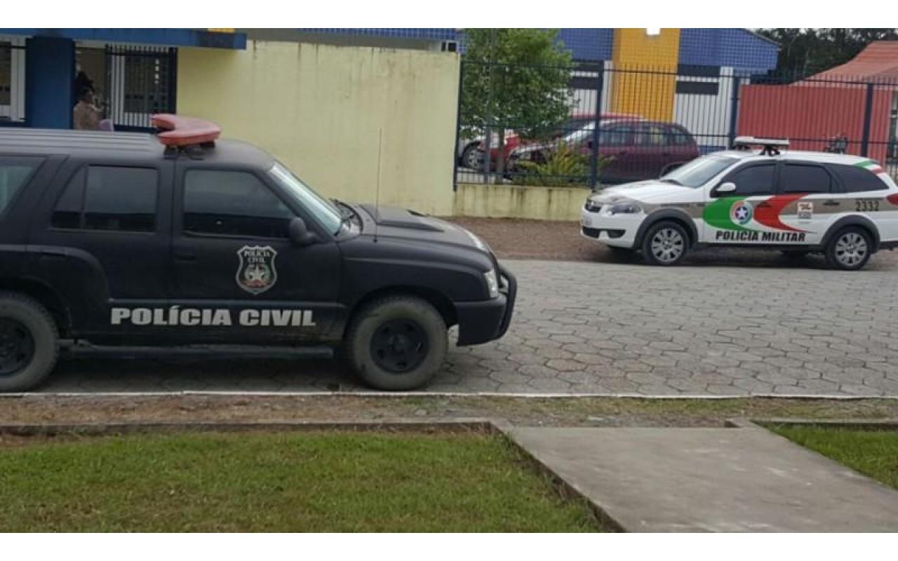 Polícia Civil de Ituporanga cumpre mandados de busca e apreensão em Agrolândia 