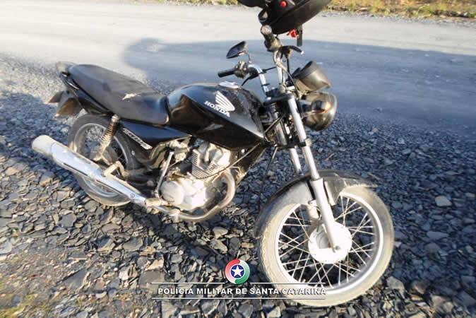 Polícia Militar recupera motocicleta com registro de roubo em Ituporanga  