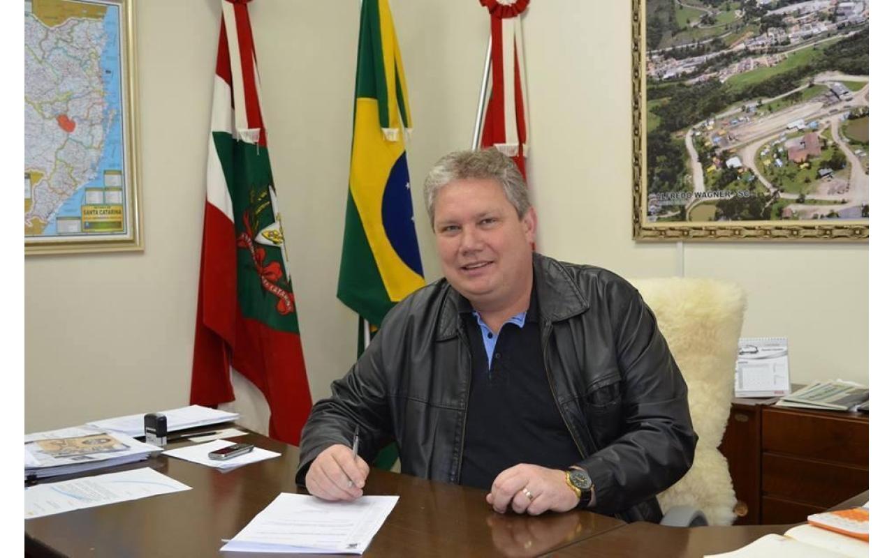 Prefeito de Alfredo Wagner tem viagem marcada a Brasília