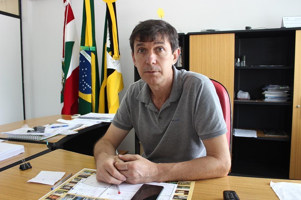 Prefeito de Petrolândia deseja manter projeto de alargamento das estradas do interior