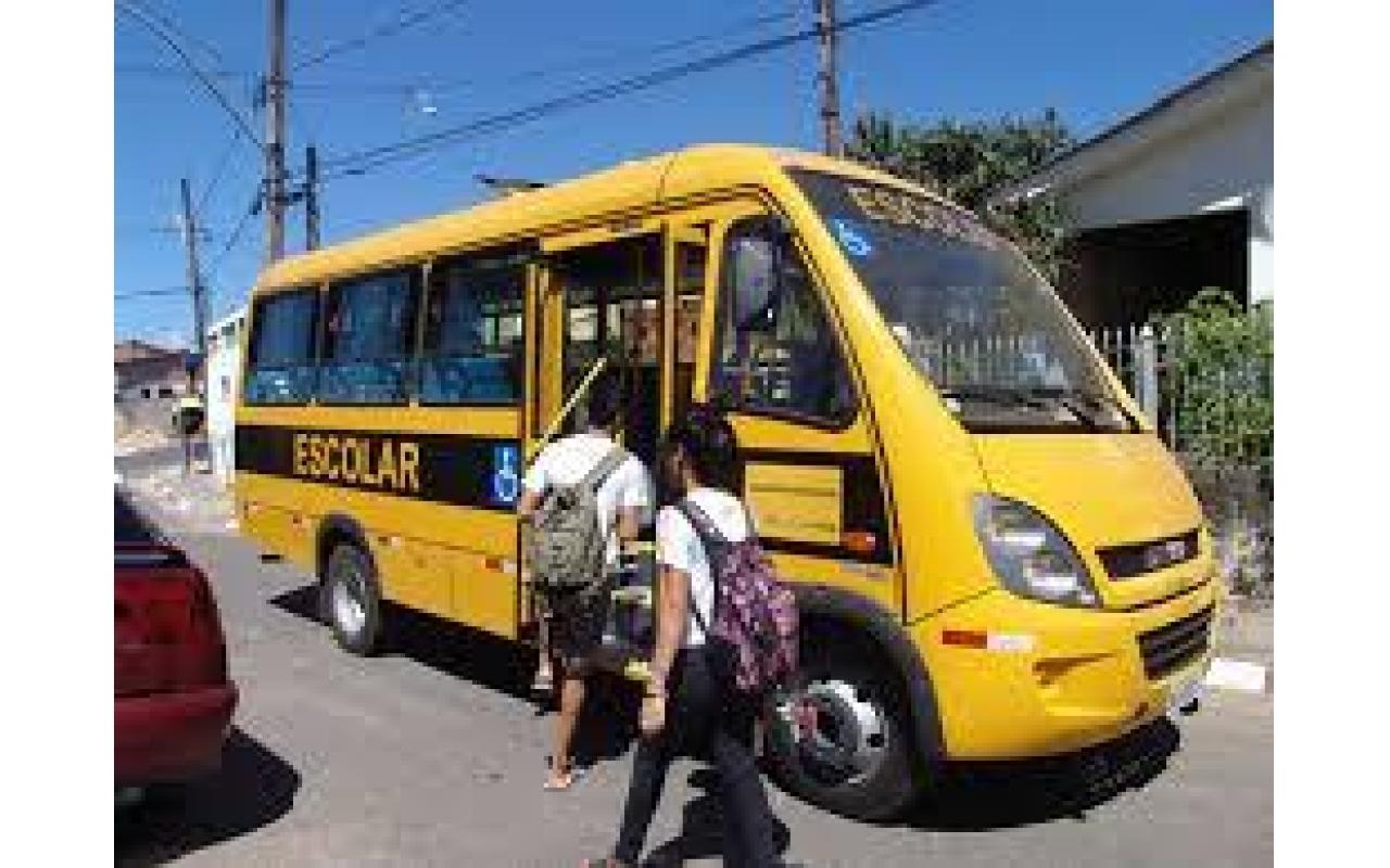 Prefeitos da região do Alto Vale, buscam soluções para atrasos nos repasses de recursos do transporte escolar