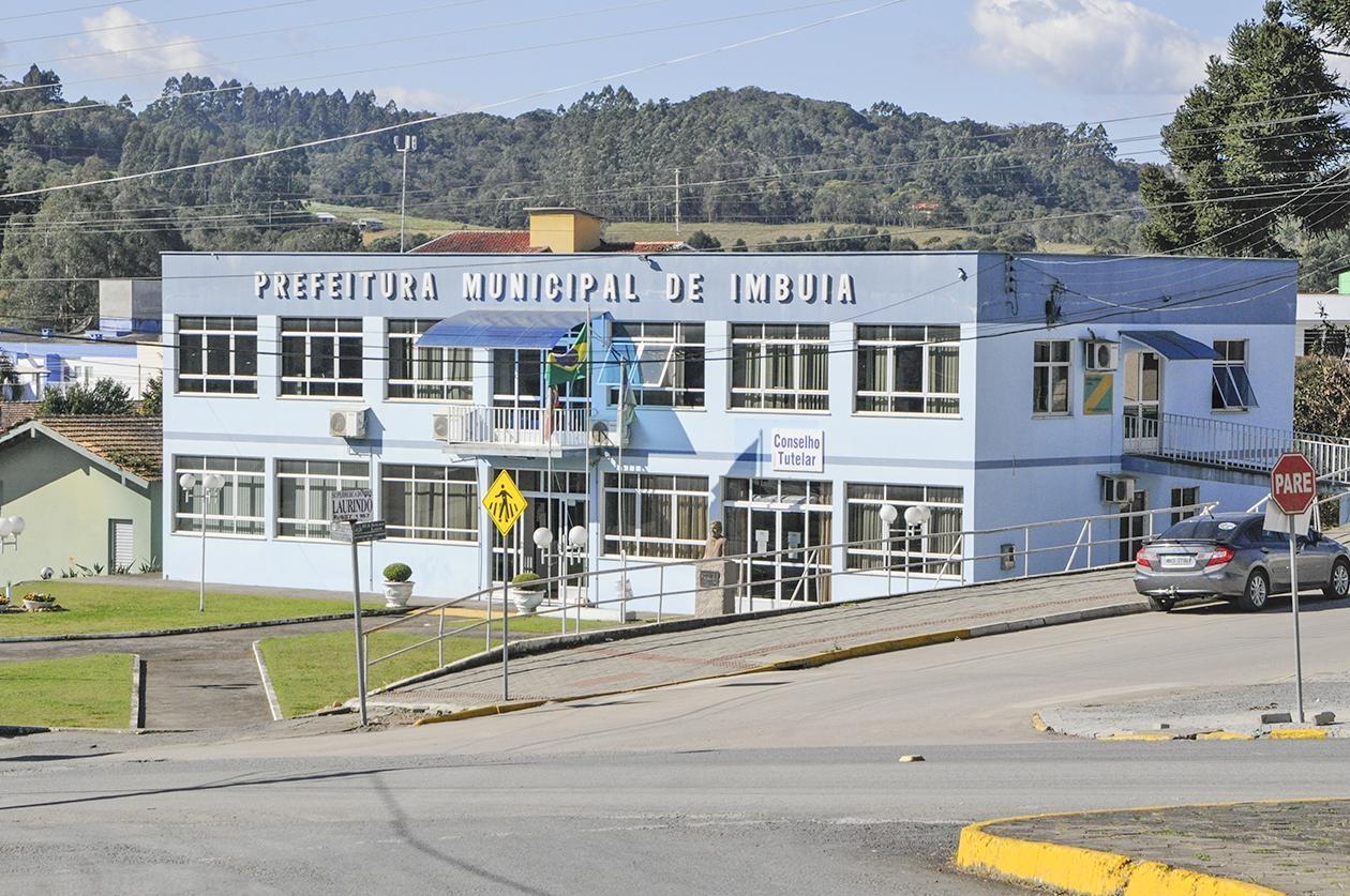Prefeitura de Imbuia adota turno único