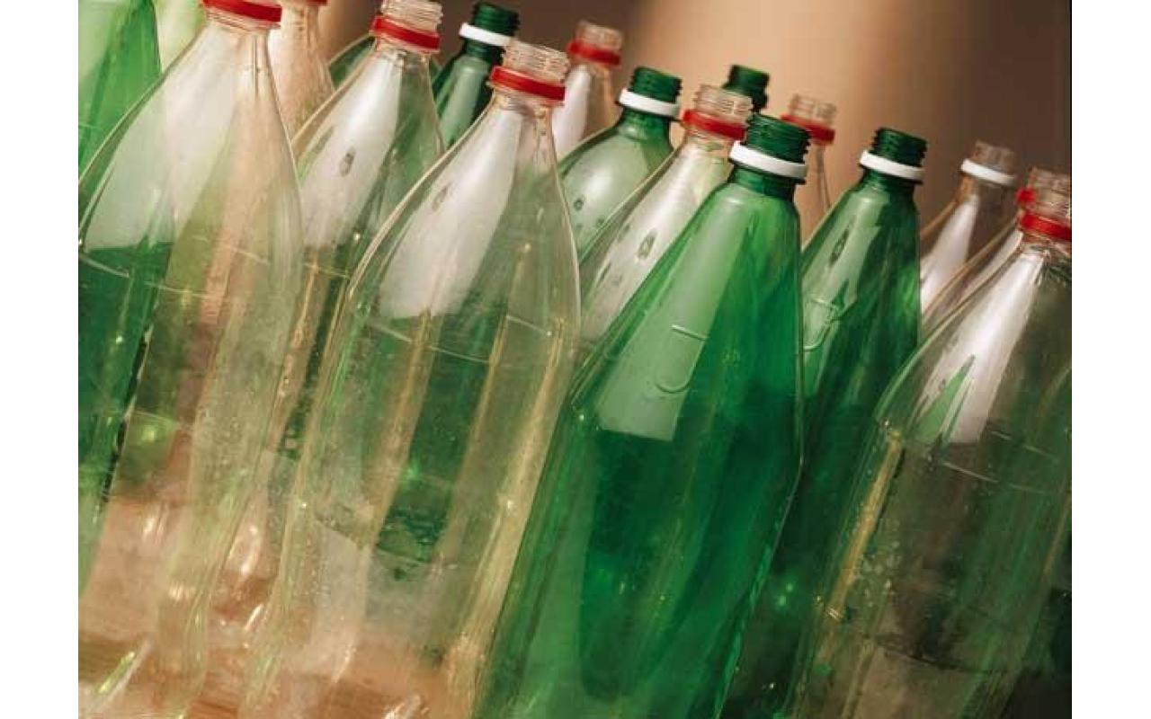 Prefeitura de Petrolândia inicia coleta de garrafas pet para confeccionar decoração natalina 
