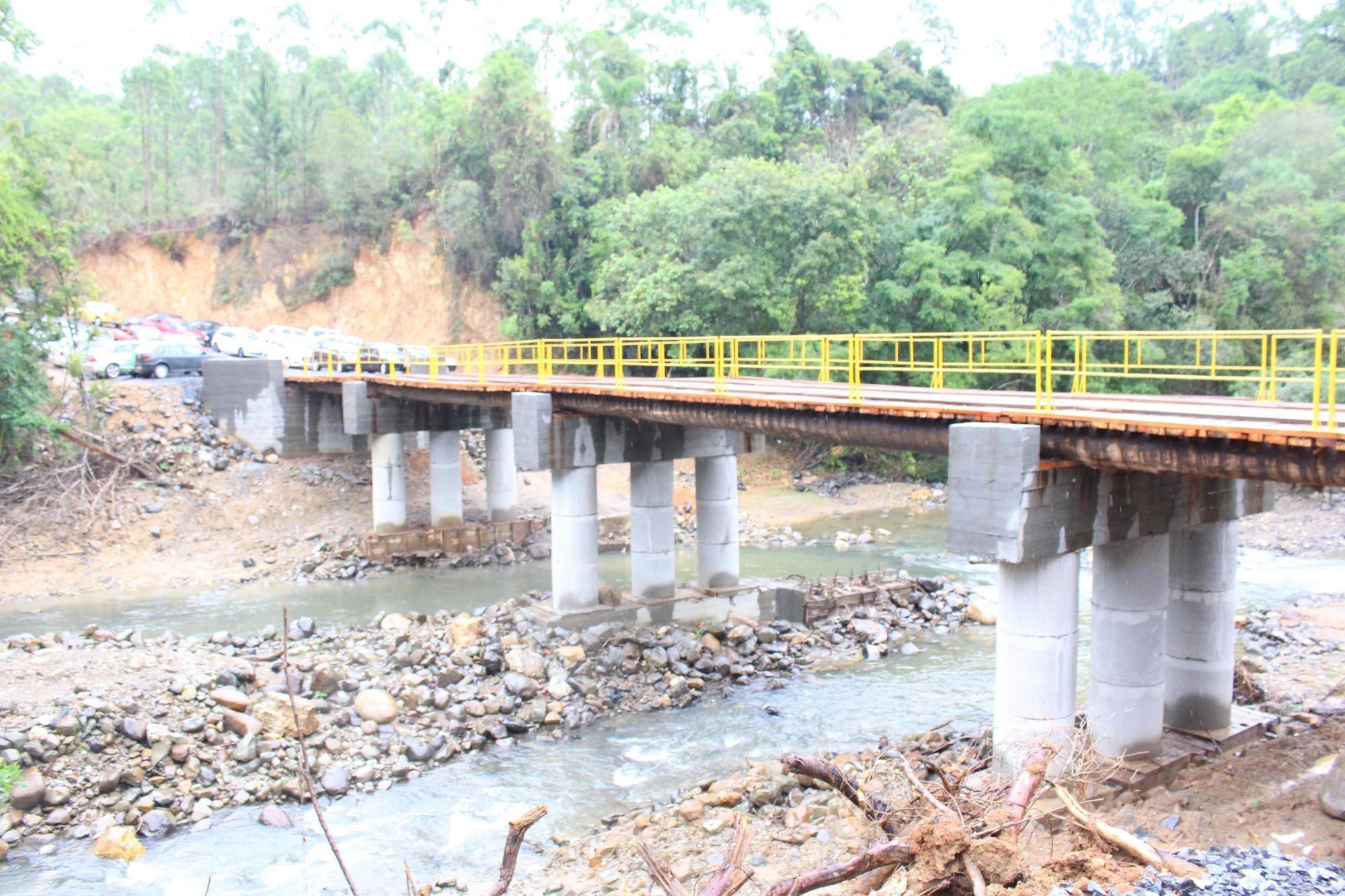 Prefeitura de Vidal Ramos inaugura ponte de 40 metros de extensão