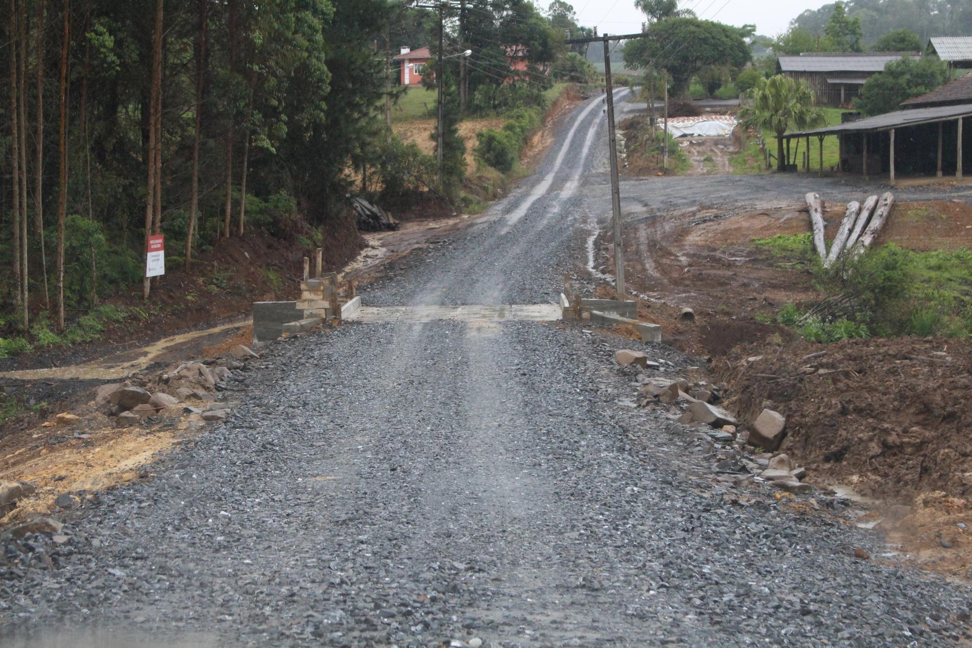 Prefeitura de Vidal Ramos inaugura ponte e academia ao ar livre na comunidade de Antas Gordas