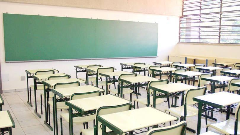 Projeto de Lei que adequa salário de diretores de Escolas gera polêmica em Petrolândia