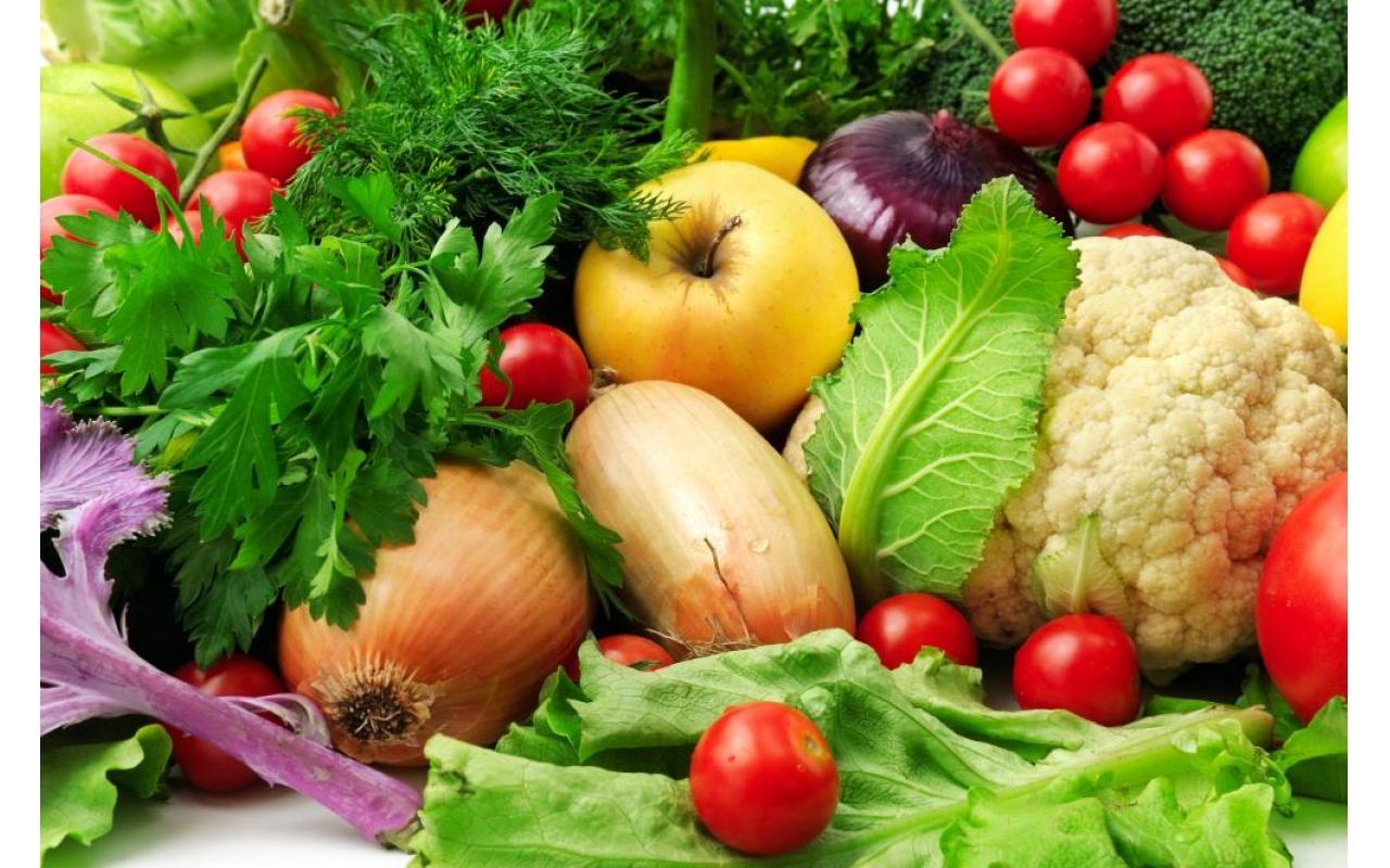 Rede de supermercados propõe compra direta de hortaliças em Imbuia
