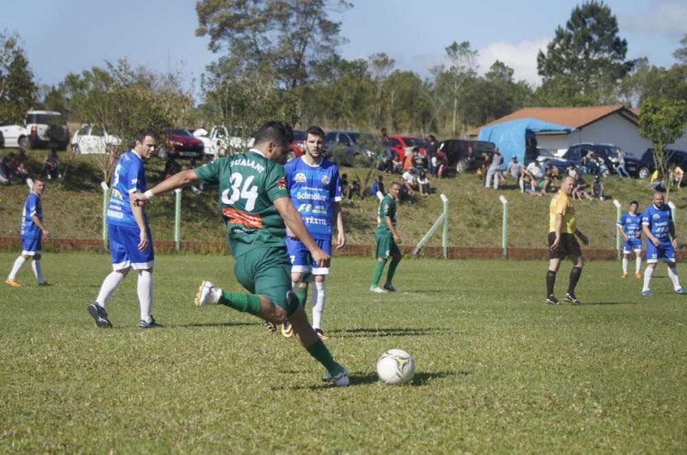 Regional: Três clubes têm vantagem no jogo de volta pela Liga Riosulense