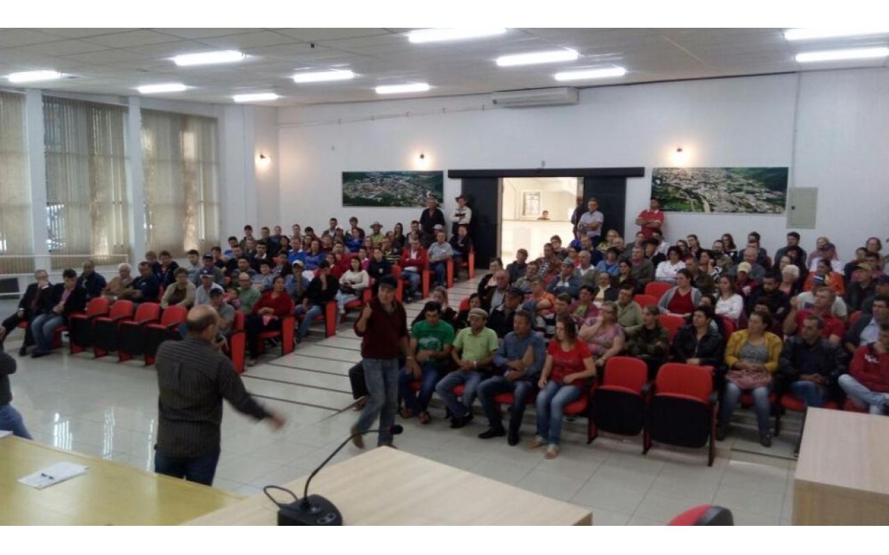 Reunião em Ituporanga tratou o atraso na entrega de habitações rurais na Região da Cebola