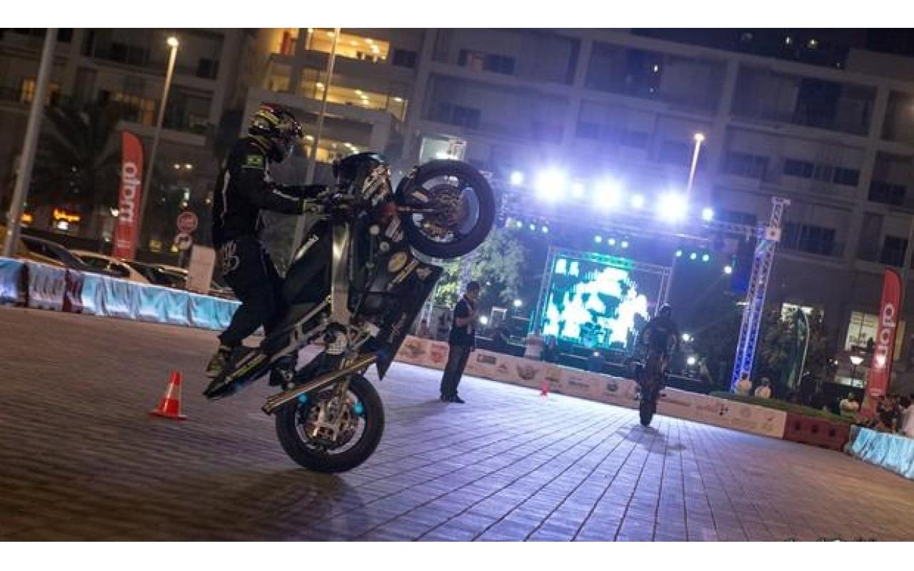 Riosulense Diego Mafra faz top 10 em competição de Stunt Riding em Dubai, Emirados Árabes 
