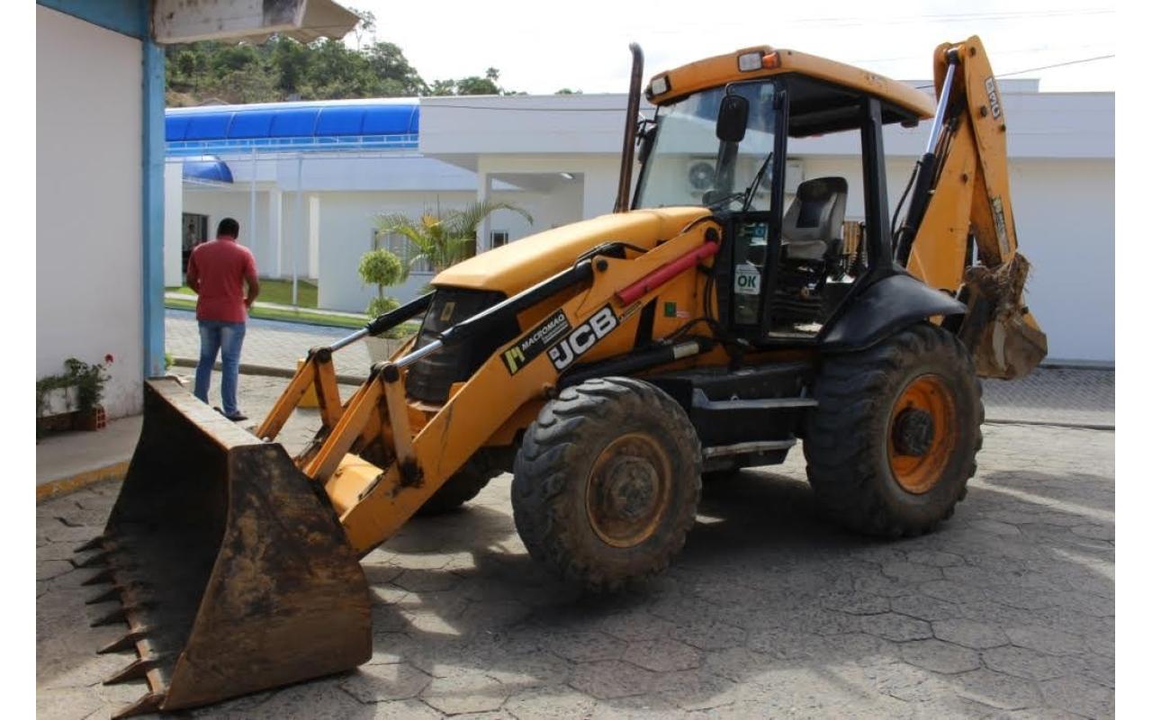 Secretaria de Agricultura de Ituporanga recebe três veículos que estavam em posse da UNIAGRI