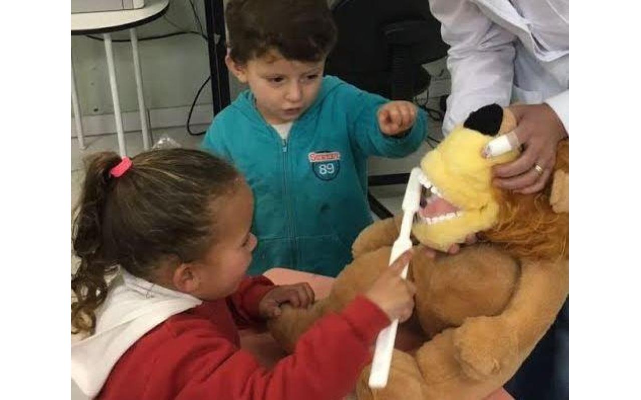 Unidades de ensino recebem programa de saúde bucal em Petrolândia