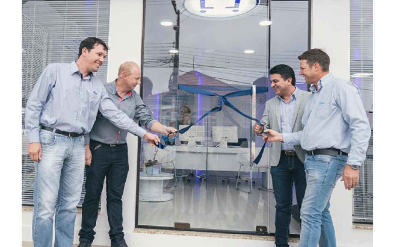 Unifique inaugura nova loja em Agrolândia e amplia rede de fibra óptica