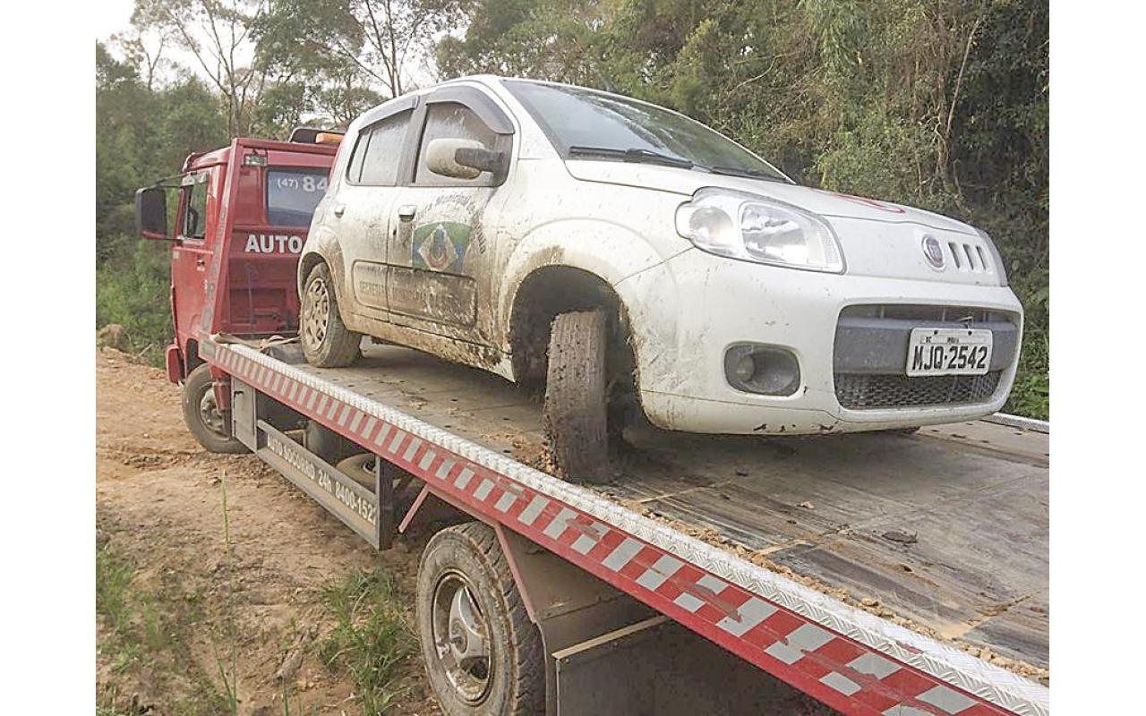 Veículo furtado da Prefeitura de Imbuia é recuperado