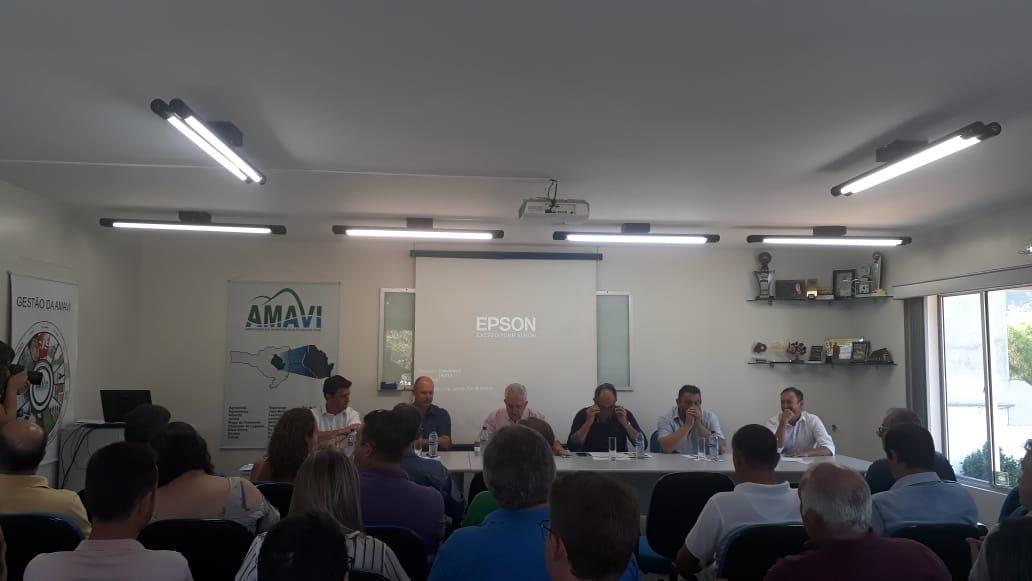 Nova diretoria da Amavi toma posse em Rio do Sul